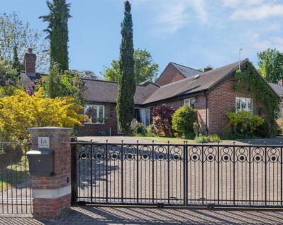 Poplar Close, Simpson, Milton Keynes