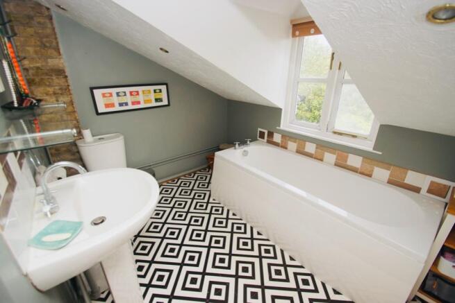 En-Suite bathroom