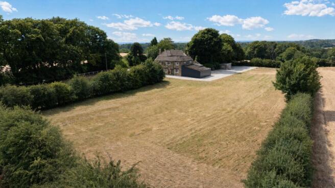 8 bed Detached for sale Image 12