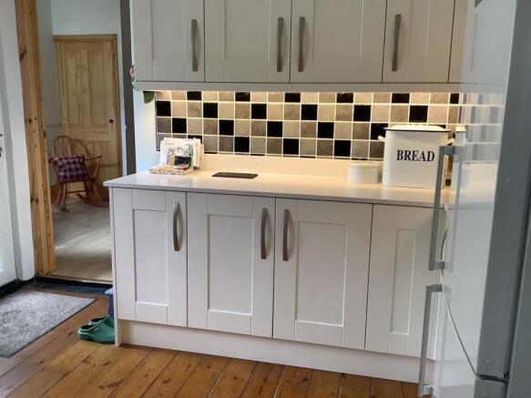 kitchen 2.jpg