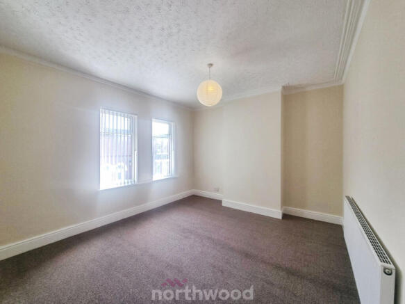 3 bed Terraced for sale Image 12