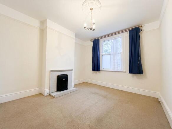 The Green, West Drayton, UB7 photo 4