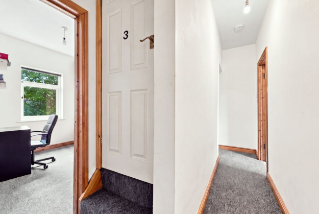 3 bed Terraced to rent Image 11