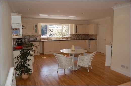 Kitchen/Breakfast Ro