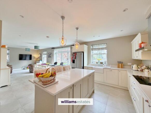 Open Plan Kitchen, Living Diner