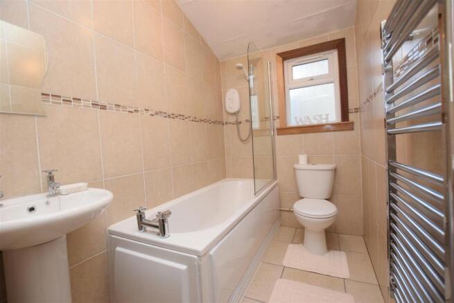 Bathroom.JPG