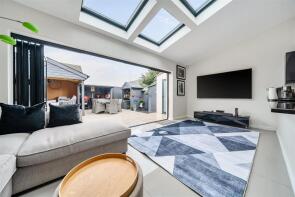27, Asgard Drive, Bedford MK41 0UR