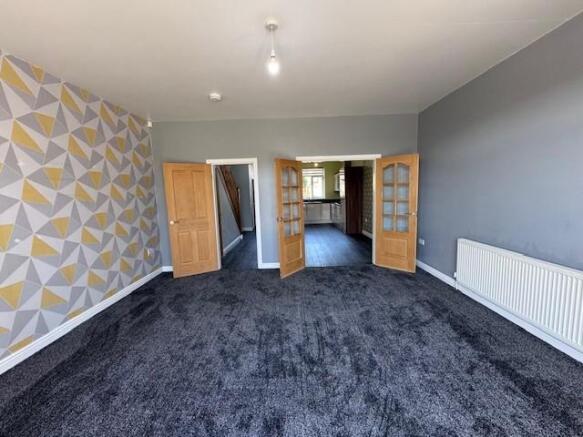 3 bed Semi-Detached for sale Image 3