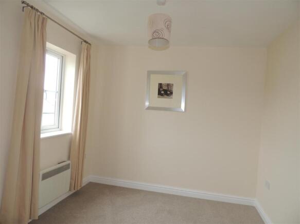 Bedroom 2: