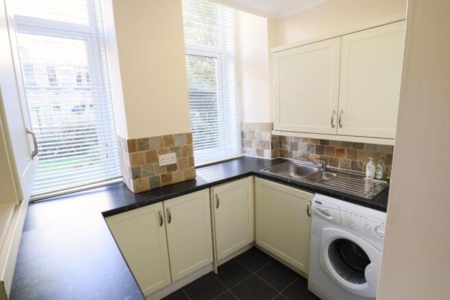 Kitchen (2)