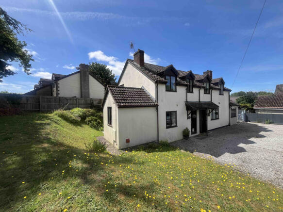 2 Bedroom Cottage for Sale
