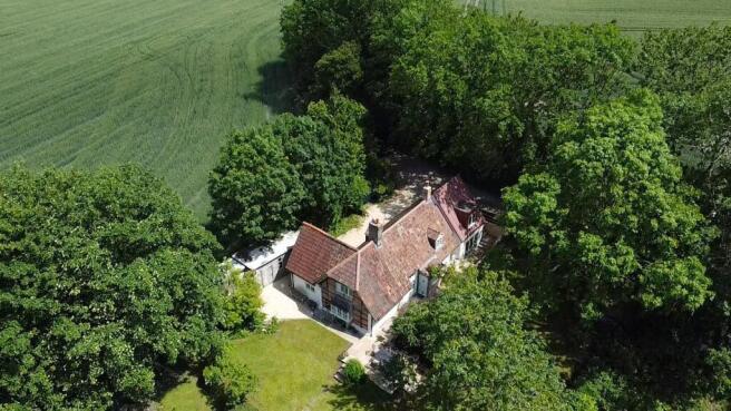 Elevated shot of Field Cottage