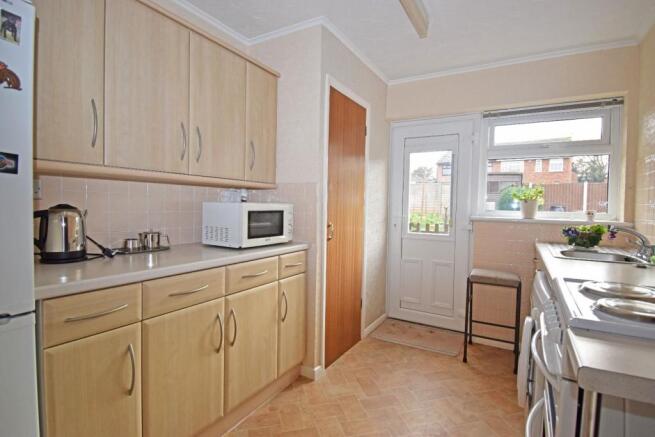 54 De Wyche Road, kitchen.jpg
