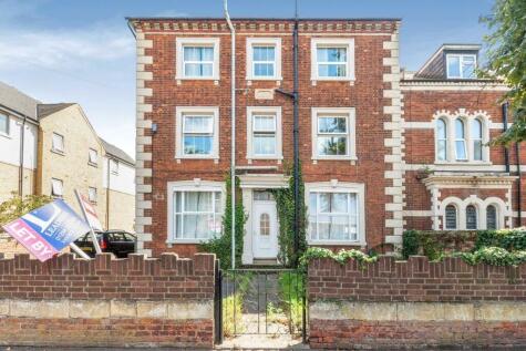 Ampthill Road, BEDFORD, Bedfordshire, MK42