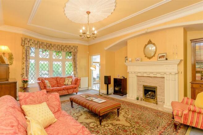 8345664-interior05.jpg