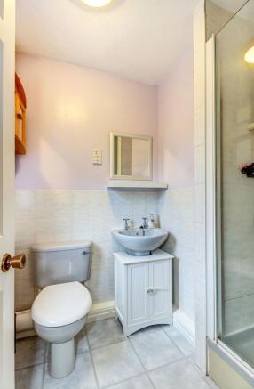 EN SUITE