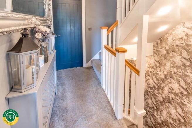 4 bed Town House for sale Image 9