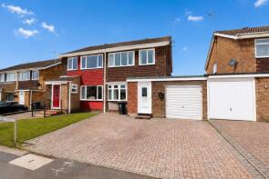 25, Linden Avenue, Rushden NN10 8ET