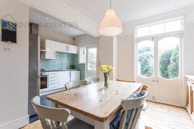 KITCHEN/DINER
