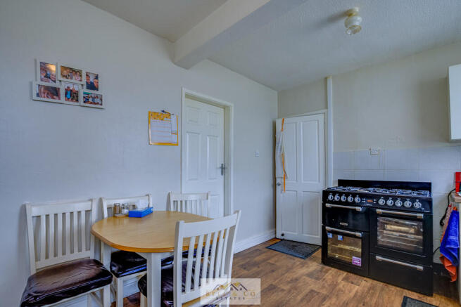 3 bed Semi-Detached for sale Image 7