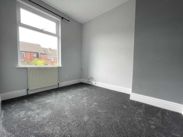 2 bed Terraced to rent Image 8