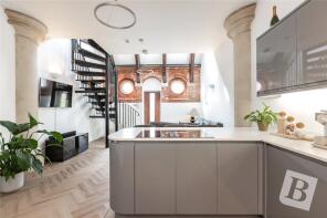 Flat 4, St Raphaels Place, Pastoral Way, Brentwood CM14 5GA