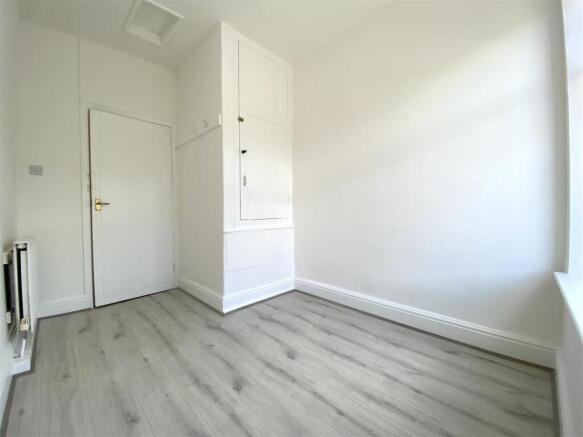 3 bed Terraced to rent Image 9