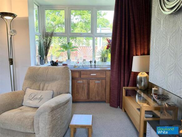 4 bed Detached for sale Image 8