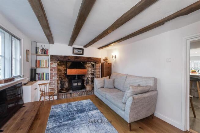 5 Club Cottages, TN11 9LJ 007.jpg