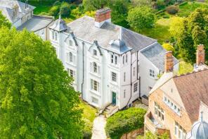 Flat 4, 9, Donnington Square, Newbury RG14 1PJ