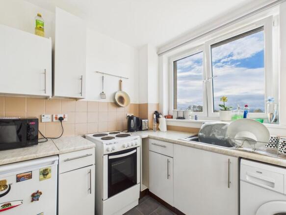 CAM05526G0-PR0049...