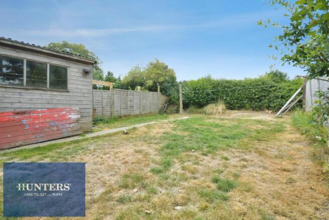 REAR GARDEN 03.jpg