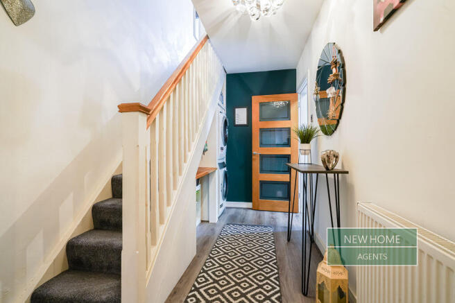 4 bed Semi-Detached for sale Image 6