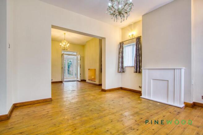 Lounge / Dining Room