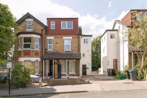 Flat 2, 28 January House, Birdhurst Rise, South Croydon CR2 7ED