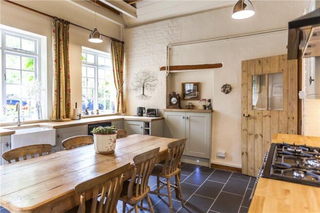 Kitchen/Breakfast