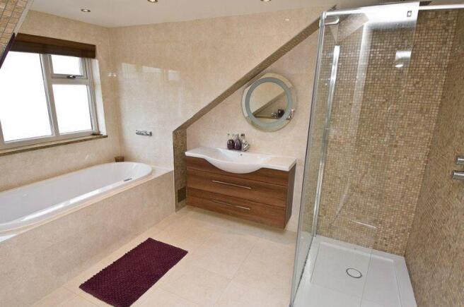 Photo 11