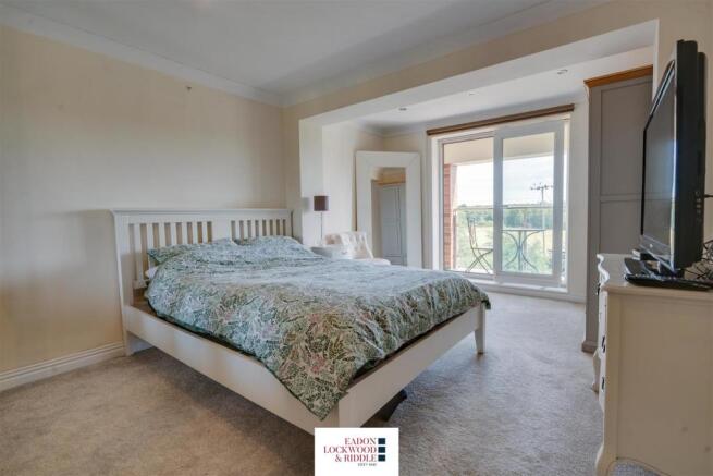 Bedroom 2-1.jpg