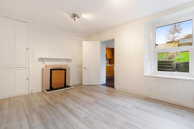 A16 - 1 Church Cottages West Alvington - 260206