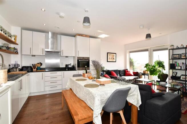 Kitchen/Living Area