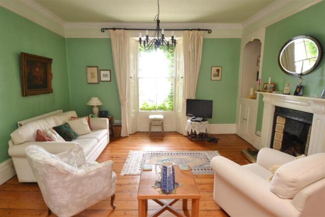 SITTING AREA