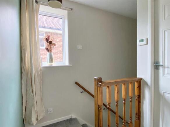 3 bed Semi-Detached for sale Image 8