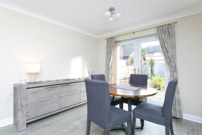 Lounge/Dining Room