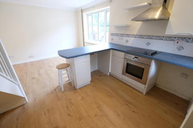 OPEN PLAN ROOM