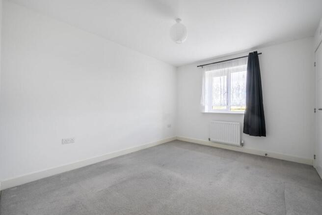 Barton Place, Longhedge, SP4 photo 4