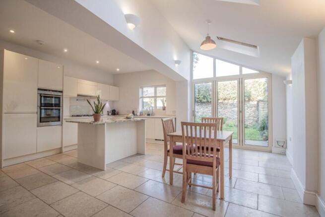 31 Well Street [Open-Plan Kitchen] FINAL.jpg