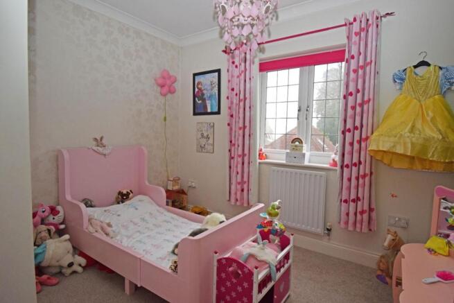 11 Lord Austin Drive, bed 4.jpg