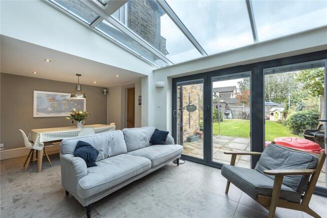 Open plan family ...