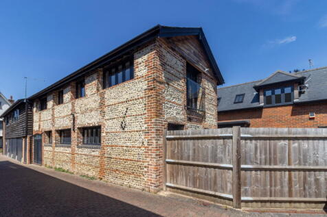 Stiles Yard, West Street, Alresford