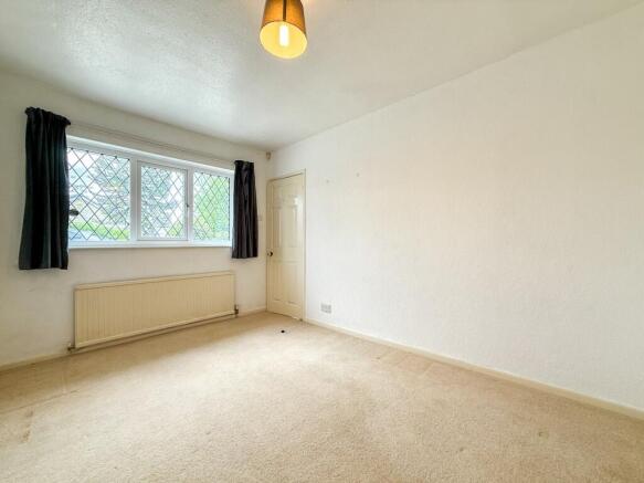 3 bed Semi-Detached Bungalow for sale Image 12